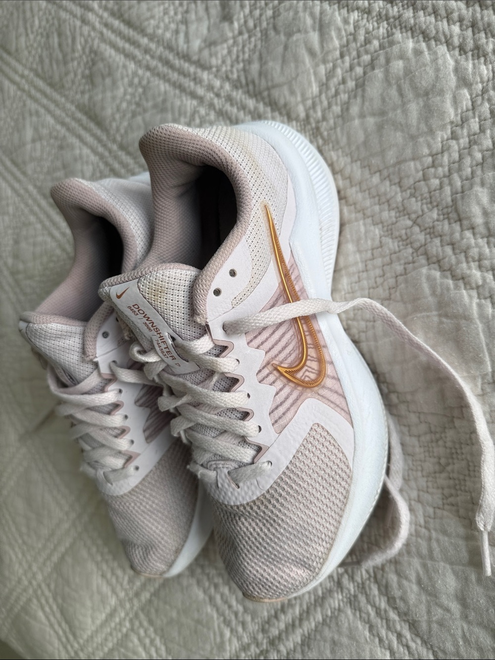 Nike Downshifter 11 Pink Blush Sneakers Mesh Lightweight for Road Running Sz 6.5 - Picture 12 of 14